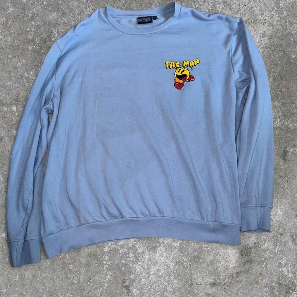 Pac-Man blue crewneck sweatshirt in size XXL featuring classic gaming